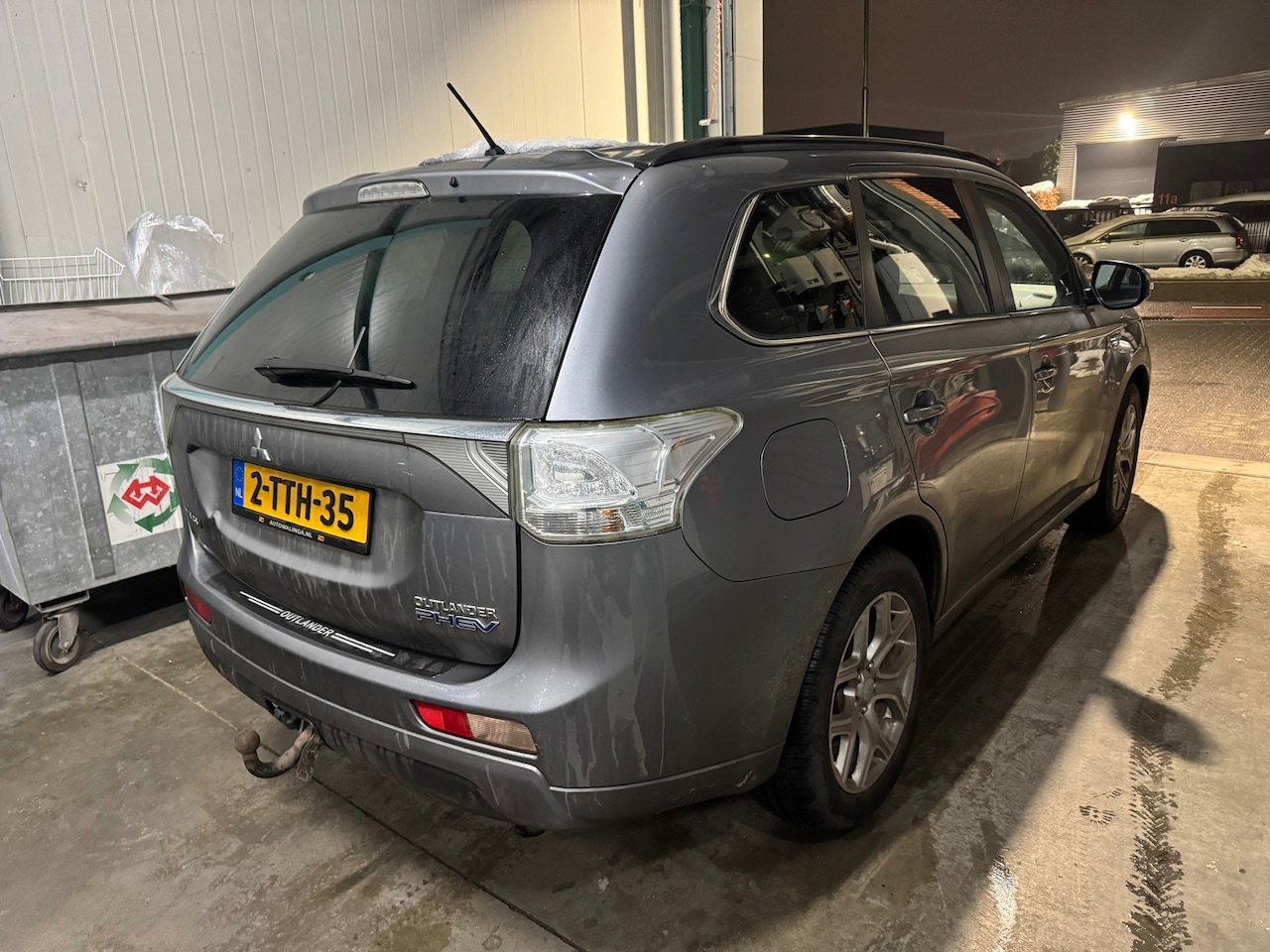 Mitsubishi Outlander - 2.0 PHEV Instyle SCHUIFDAK LEDER TREKHAAK CAMERA - AutoWereld.nl