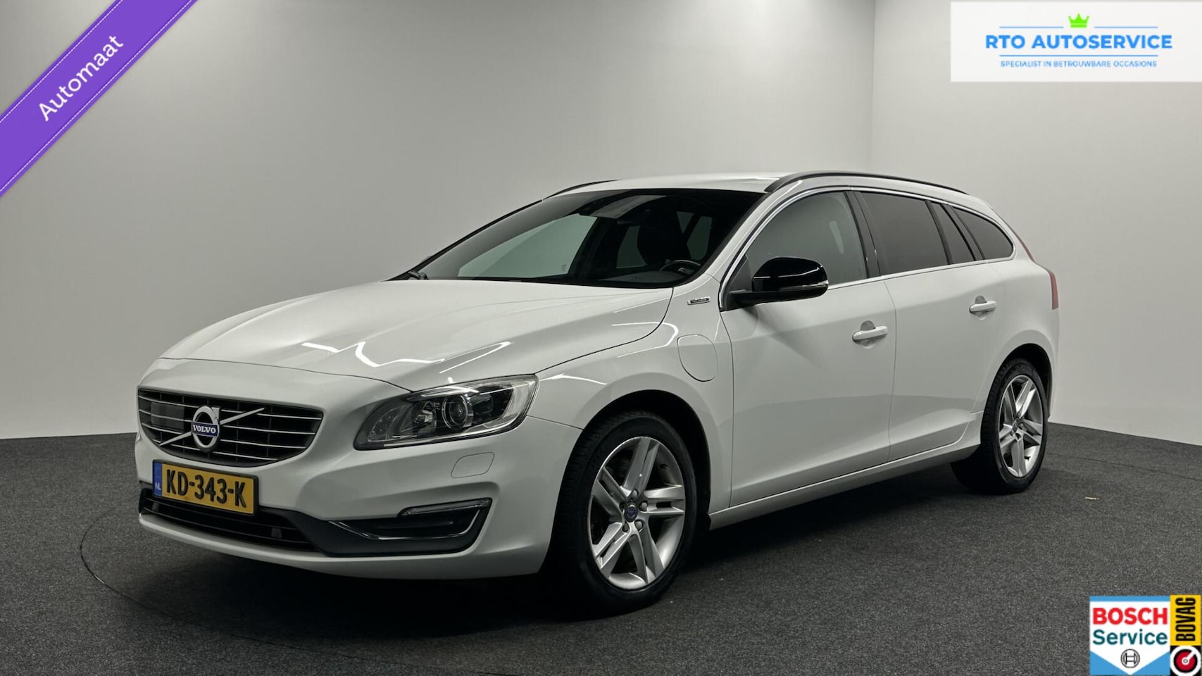 Volvo V60 - 2.4 D5 Twin Engine Special Edition CAMERA TREKHAAK NAVI LM ECC CRUISE. - AutoWereld.nl