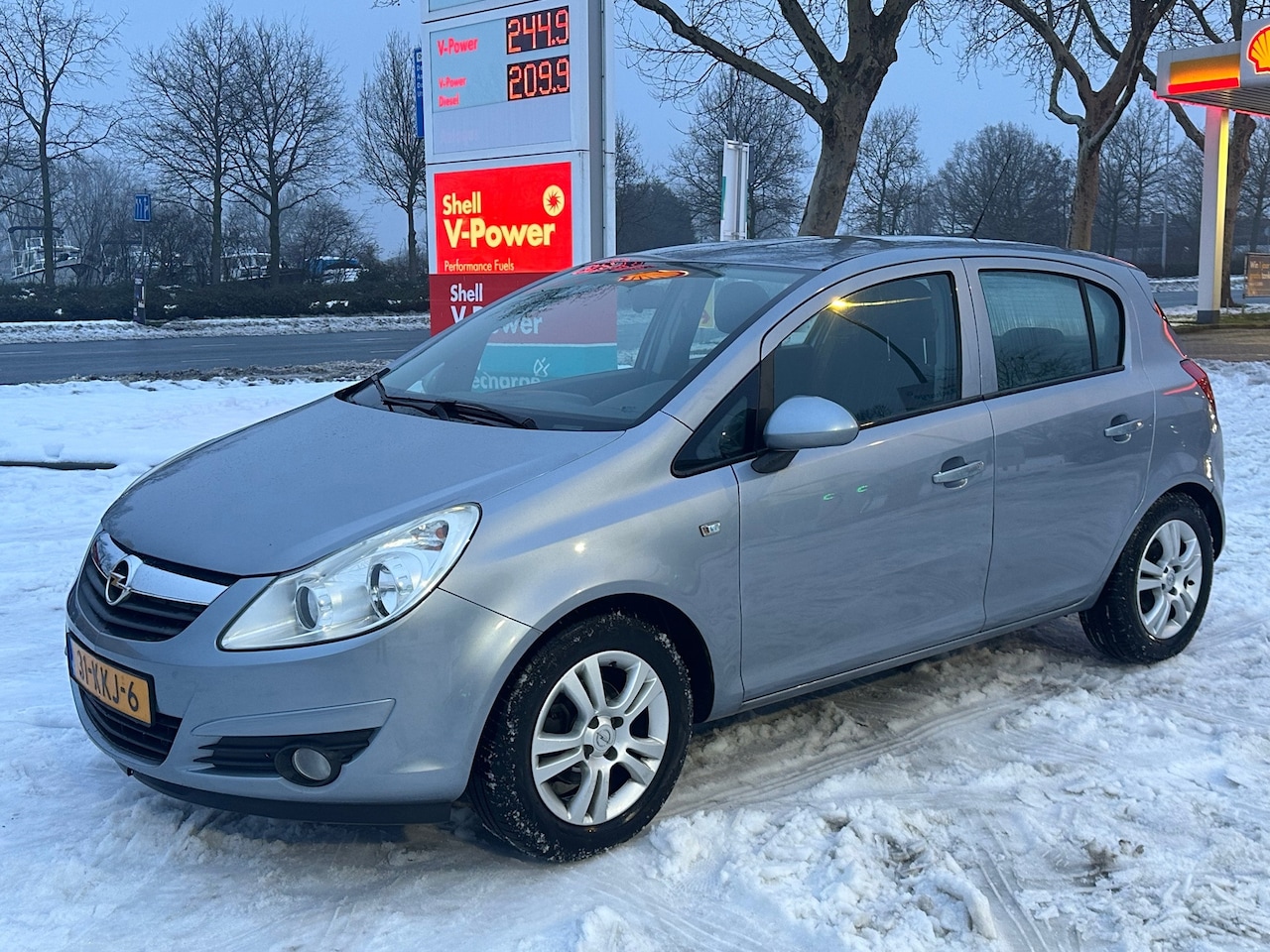 Opel Corsa - 1.4-16V Enjoy 2009 AIRCO 5D - AutoWereld.nl