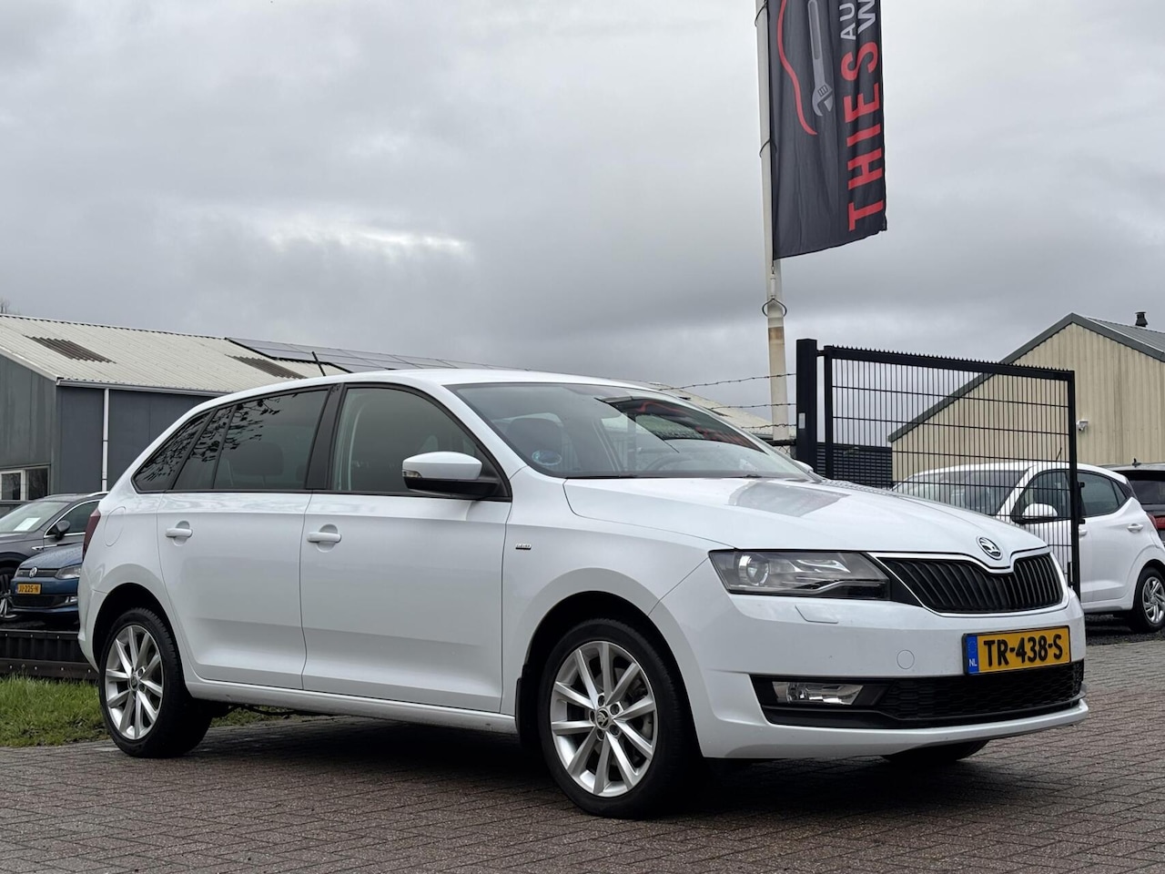 Skoda Rapid Spaceback - 1.0 TSI 110 pk Greentech Clever cruise - AutoWereld.nl