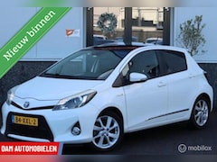 Toyota Yaris - 1.5 Hybrid Dynamic Aut, Pano, Navi, NAP Nette auto in zeer goede staat