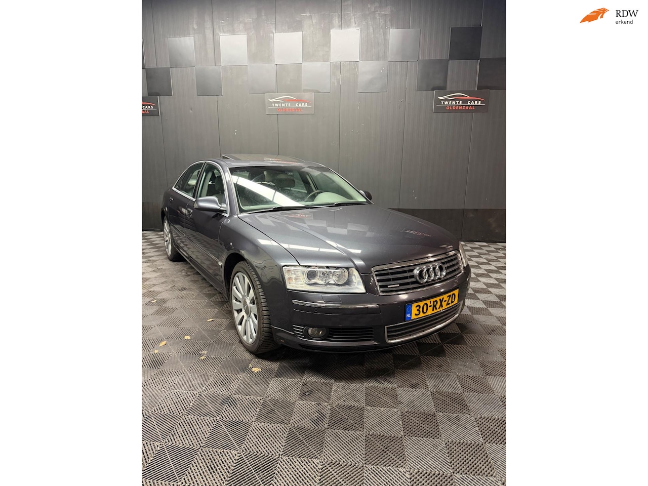 Audi A8 - 4.2 quattro Exclusive | Pano | Navi | Xenon | Nieuwe APK | - AutoWereld.nl