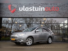 Mitsubishi Outlander - 2.0 PHEV Instyle+ , Schuif/kanteldak, Trekhaak, Achteruitrijcamera, Leder,