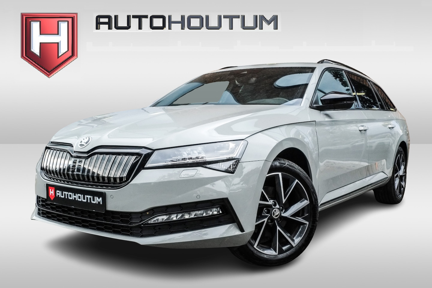 Skoda Superb Combi - 1.4 TSI iV Sportline Business 1.4 TSI iV Sportline Business - AutoWereld.nl