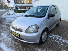 Toyota Yaris - 1.0-16V VVT-i Sol