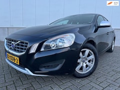 Volvo V60 - 1.6 T3 Kinetic, 1e eigenaar, Automaat, NL auto