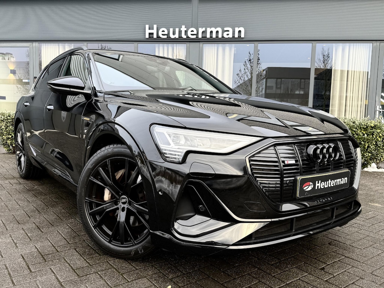 Audi e-tron - 50 Quattro S line Black Edition/ Trekhaak - AutoWereld.nl