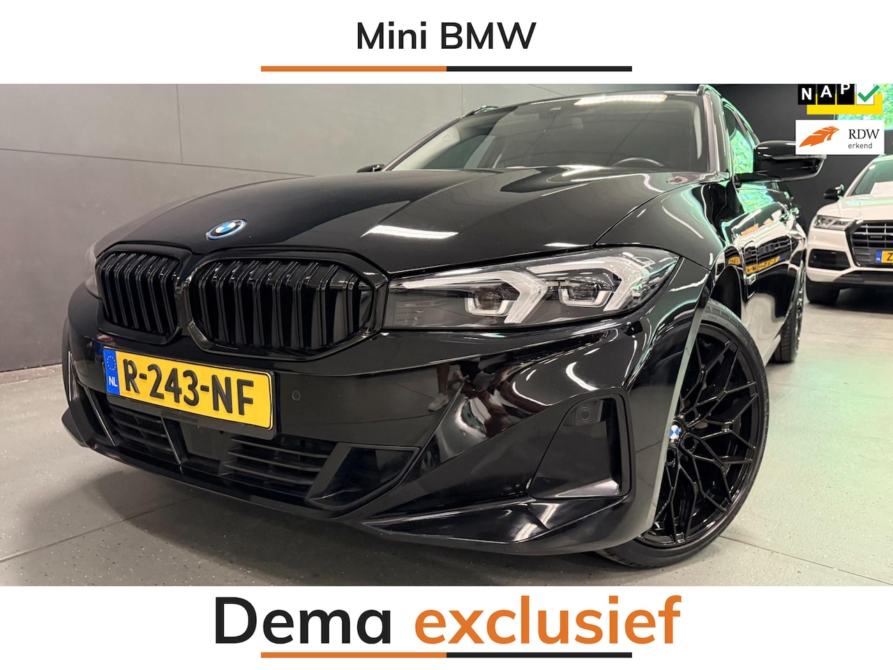 BMW 3-serie Touring - 320e SPORT FACELIFT 19'' NAVI/LED/DAB/CARPLAY/ECC/PDC/CRUISE/V-COCKPIT/LEDER/// - AutoWereld.nl