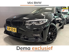 BMW 3-serie Touring - 330e xDrive BLACK-LINE SPORT 19'' NAVI/LEDER/LASER-L/H-UP/ECC/PDC/CRUISE///