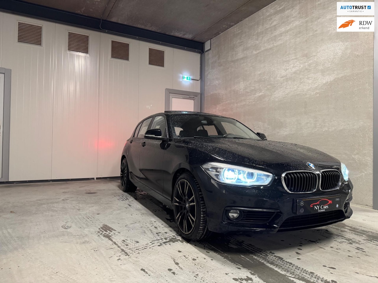 BMW 1-serie - 118i Centennial High Executive Pano | Automaat | - AutoWereld.nl