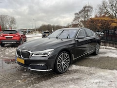 BMW 7-serie - 740i High Executive Pano Waterschade