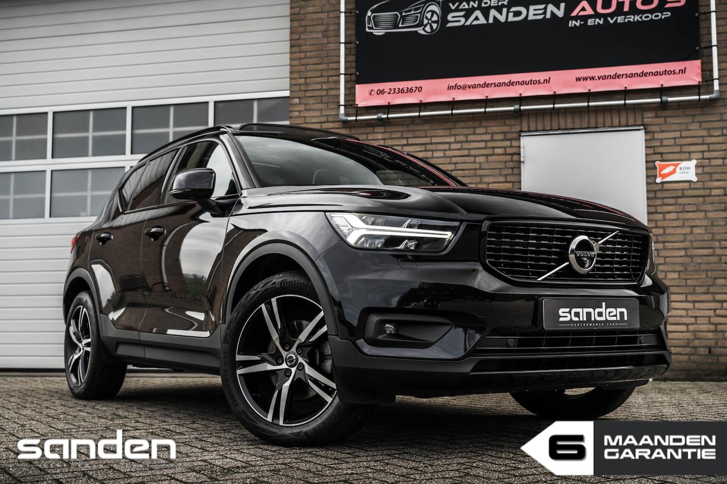 Volvo XC40 - 2.0 B4 AWD R-Design|Panorama|360º|H&K|Keyless|LED - AutoWereld.nl