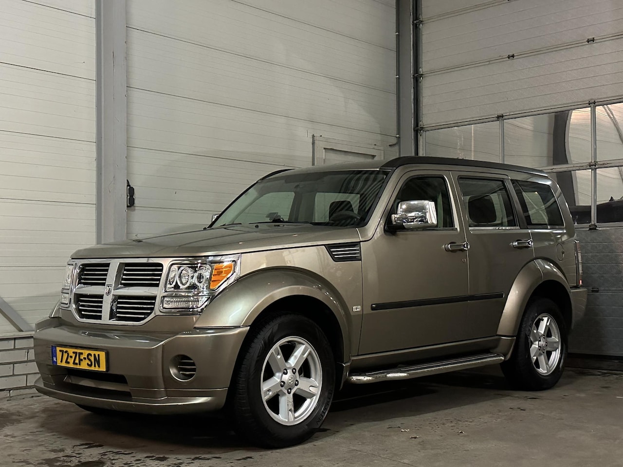 DODGE NITRO