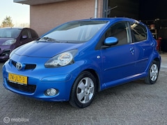 Toyota Aygo - 1.0-12V Dynamic Blue AUTOMAAT|AIRCO|5DRS|NAP