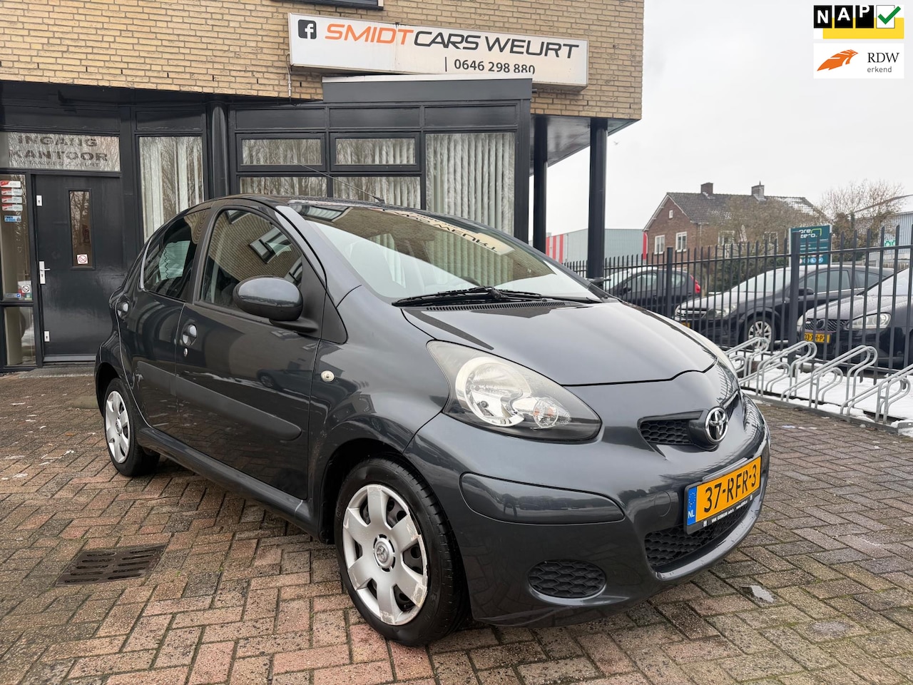Toyota Aygo - 1.0-12V Comfort Navigator 1.0-12V Comfort Navigator - AutoWereld.nl