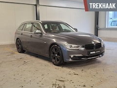 BMW 3-serie Touring - 320i High Executive (Org. NL / Trekhaak)