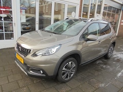 Peugeot 2008 - 1.2 e-THP Allure Business Trekhaak, Panoramadak, Bluetoothm Audiosysteem, Airconiditioning