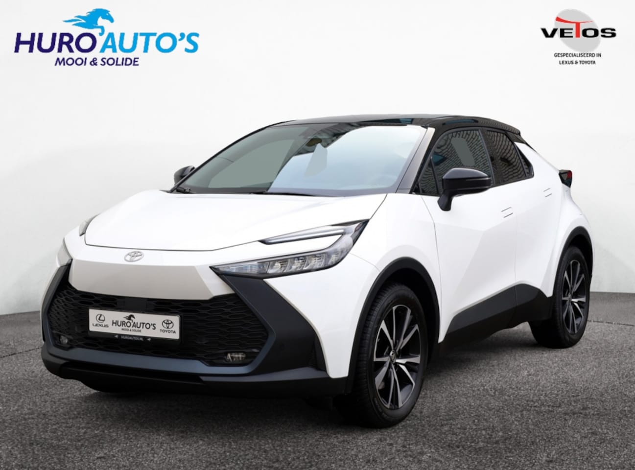 Toyota C-HR - 2.0 PHEV 220 Dynamic | Bi-Tone | Dodehoek | Premium Navi - AutoWereld.nl