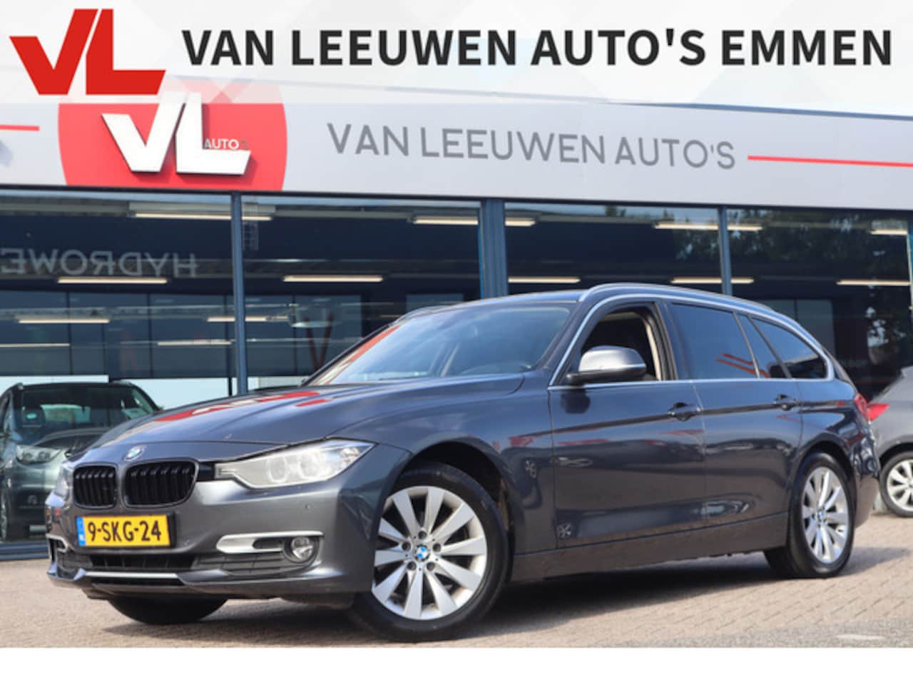 BMW 3-serie Touring - 3 Serie Touring 318d High Executive | Pano | Stoelverwarming | Automaat - AutoWereld.nl