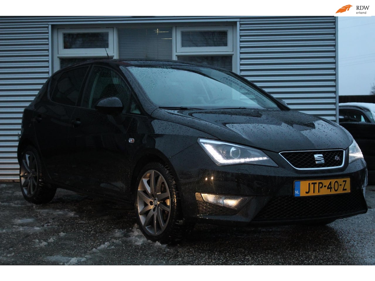 SEAT Ibiza - 1.2 TSI FR camera, xenon, 66dkm!, 1e eigenaar, navigatie, boekjes, 2x sleutel, nieuwe apk, - AutoWereld.nl
