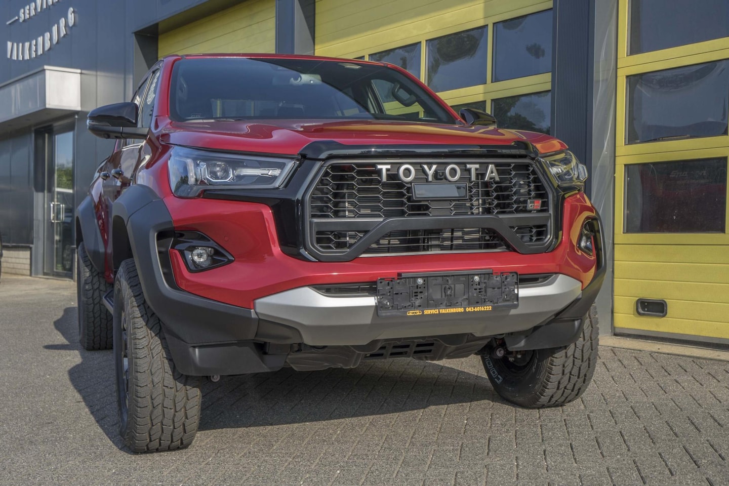 Toyota HiLux - 2.8 D-4D Double Cab GR Sport 2.8 D-4D Double Cab GR Sport - AutoWereld.nl
