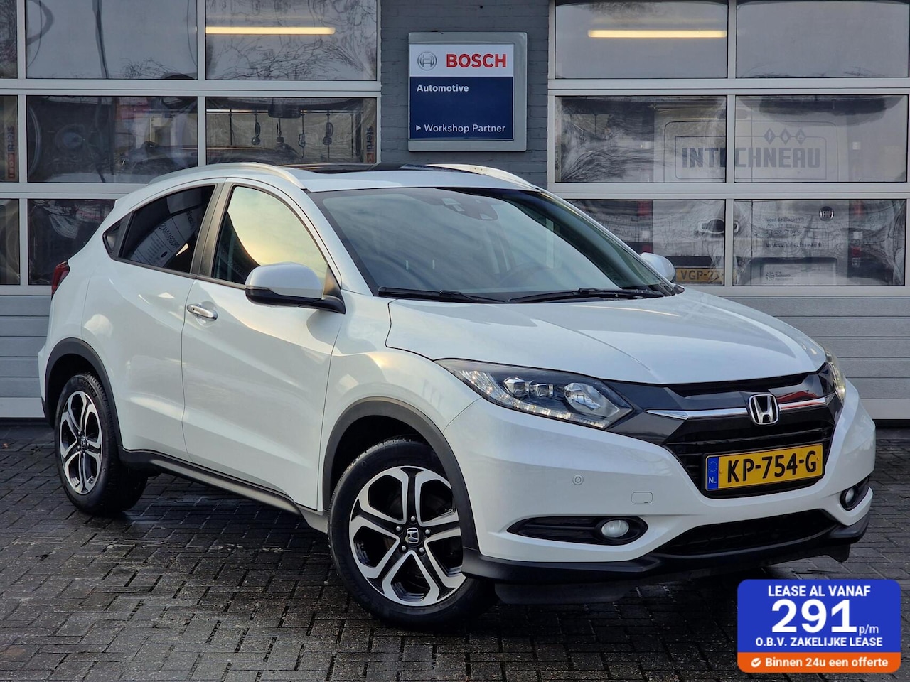 Honda HR-V - 1.5 i-VTEC Executive|Automaat|Trekhaak|Cruise|LED|73.992KM|Pano|Clima| - AutoWereld.nl