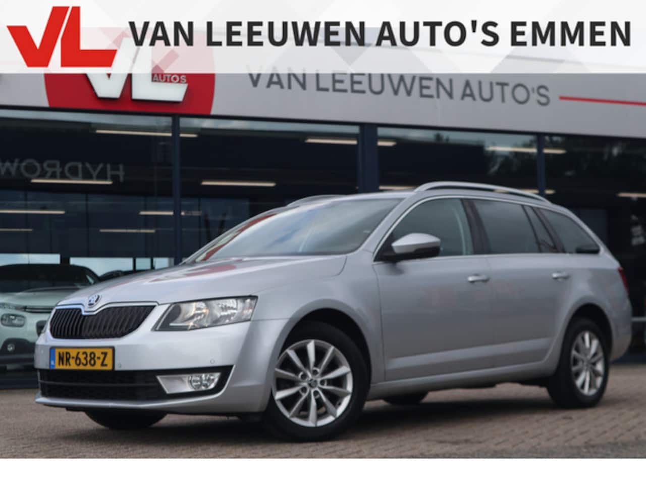 Skoda Octavia Combi - 1.6 TDI Greentech Ambition Business | Trekhaak | Stoelverwarming | Navigatie - AutoWereld.nl