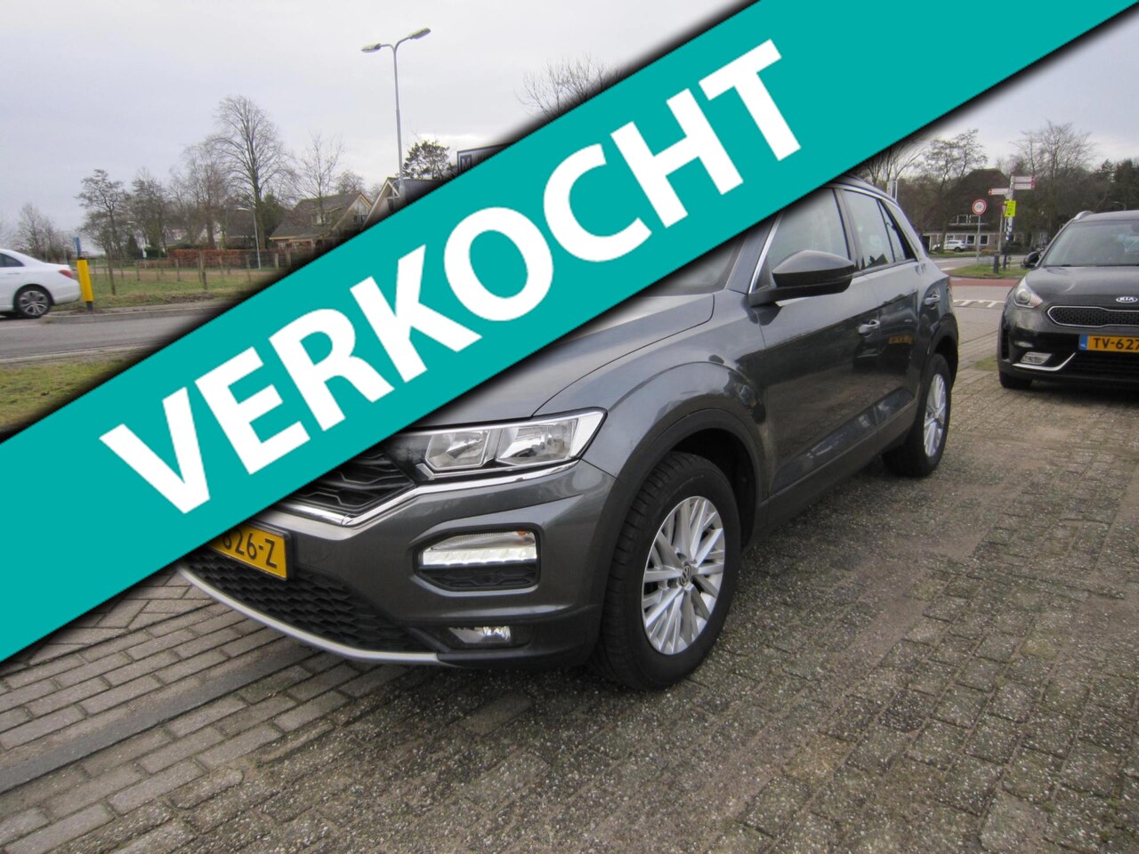 Volkswagen T-Roc - 1.5 TSI Style navi camera - AutoWereld.nl