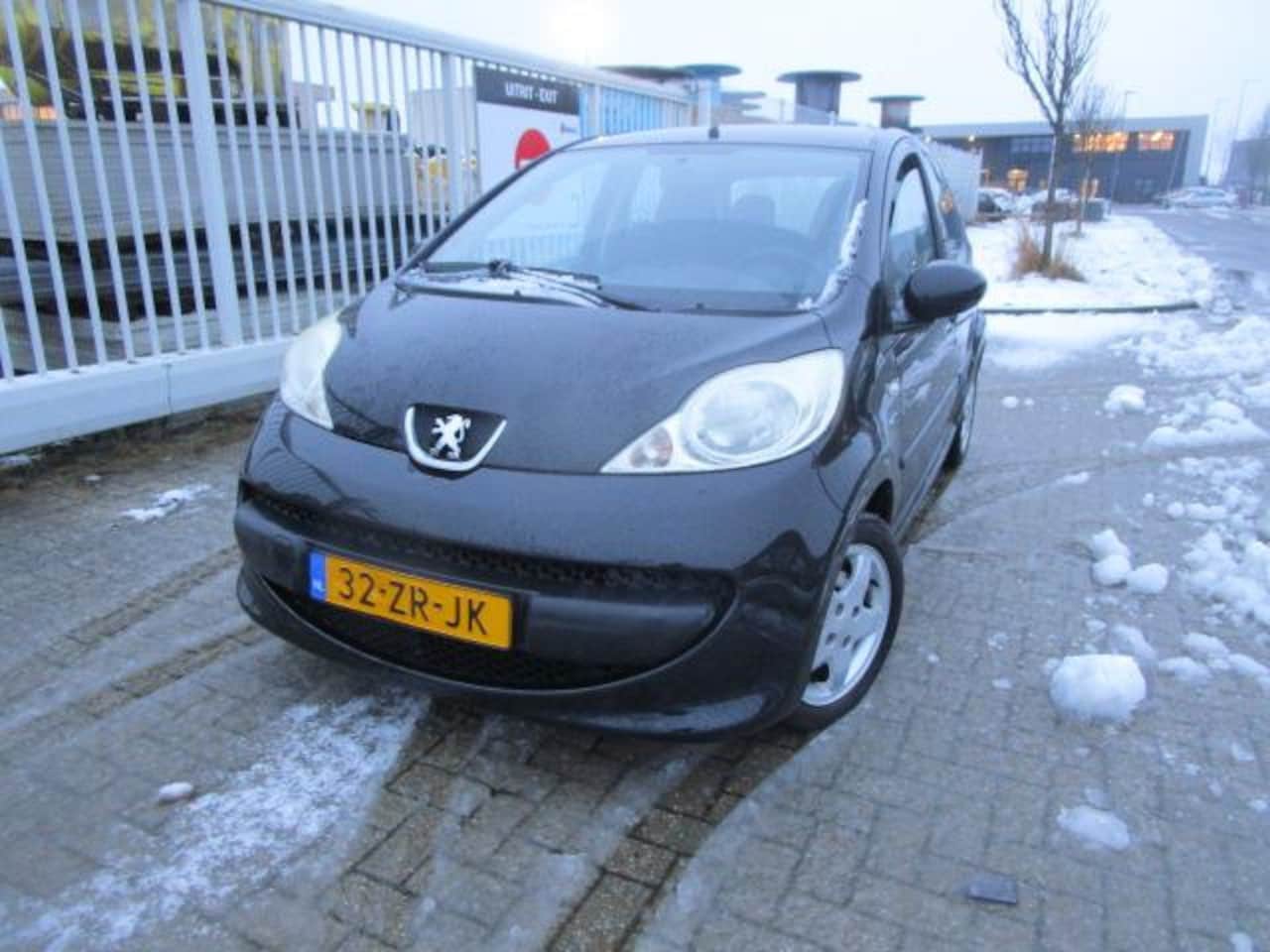 Peugeot 107 - 1.0-12V XS 1.0-12V XS, 1e eigenaar, Airco - AutoWereld.nl
