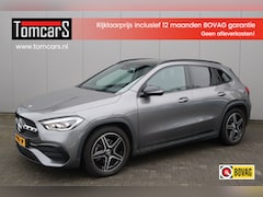 Mercedes-Benz GLA-Klasse - 180 Automaat Business Solution AMG Trekhaak/Pano-dak/Keyfree/Stoelverwarming