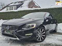 Volvo V60 - 2.4 D6 AWD Plug-In Hybrid Summum