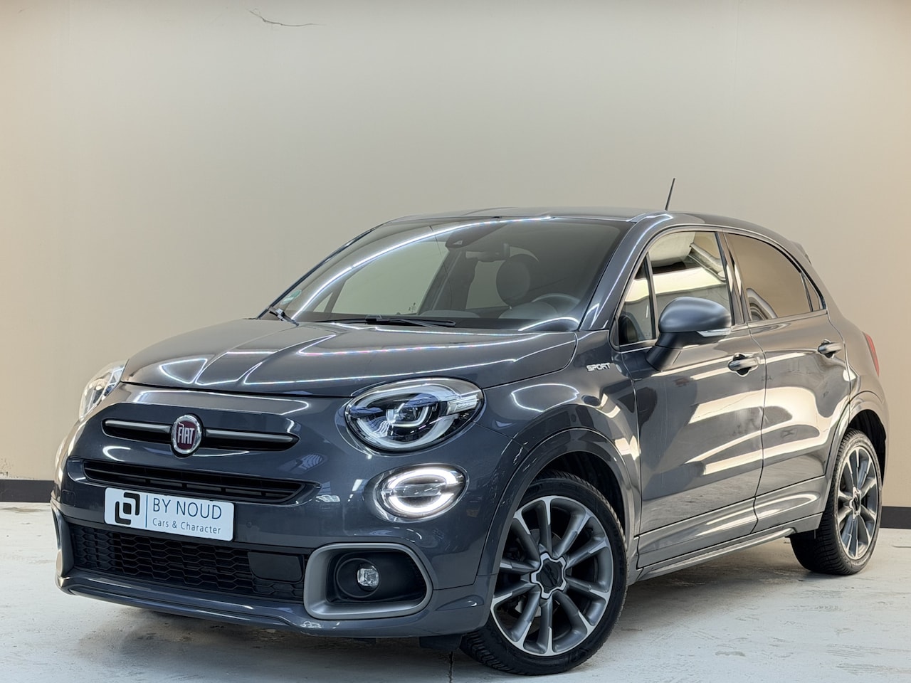 Fiat 500 X - 1.0 GSE Sport 1.0 GSE Sport, 120Pk, 2020, 2de eigenaar, Apple carplay, Elektrische stoelen, Adaptieve cr - AutoWereld.nl