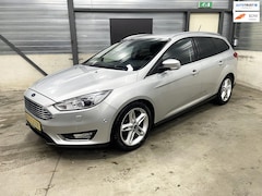 Ford Focus Wagon - 1.0 Titanium 1ste eigenaar dealer onderhouden navi full option trekhaak