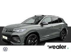 Volkswagen Tiguan - R-Line Edition 1.5 eHybrid 150 kW / 204 PK DSG | Black Style | Panoramadak | Trekhaak wegk