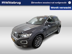Volkswagen T-Roc - 1.5 TSI 150pk Sport Multimedia Panoramadak / Airco (Clima) / Parkeersensoren / App-connect