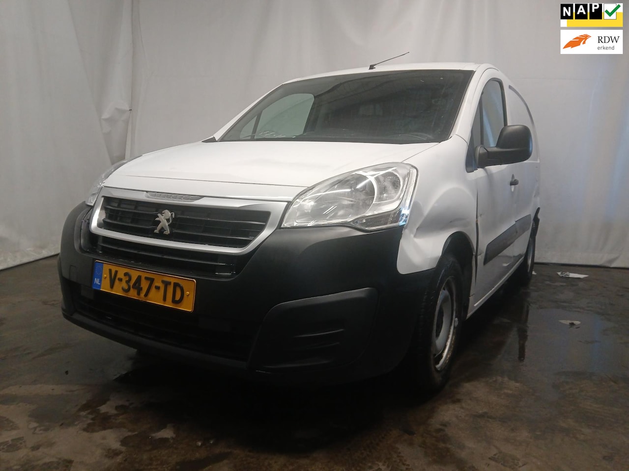 Peugeot Partner - 120 1.6 BlueHDi 75 L1 Profit+ - Linker Zijschade - AutoWereld.nl