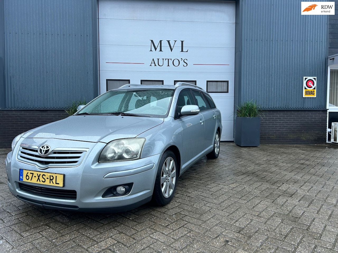 Toyota Avensis Wagon - 1.8 VVTi Luna Business 1.8 VVTi Luna Business - AutoWereld.nl