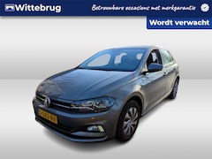 Volkswagen Polo - 1.0 TSI Comfortline / Navigatie / Parkeersensoren V+A / Trekhaak / Airco /