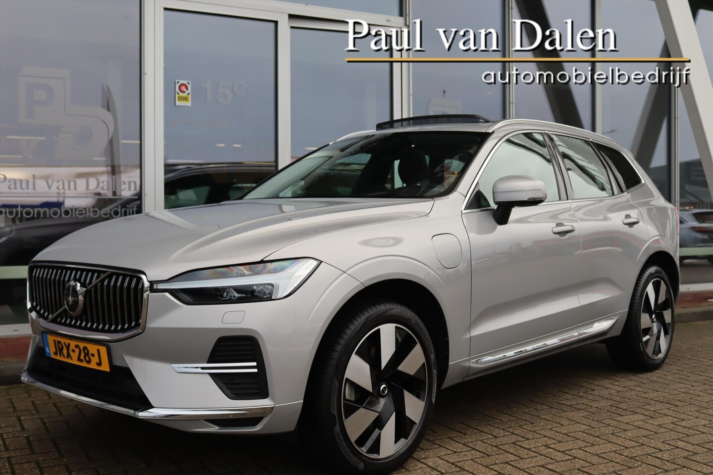 Volvo XC60 - T6 AWD RECHARGE PLUG IN HYBRID ULTIMATE BRIGHT Navi | Leer | Panodak | Memory | Harman Kar - AutoWereld.nl