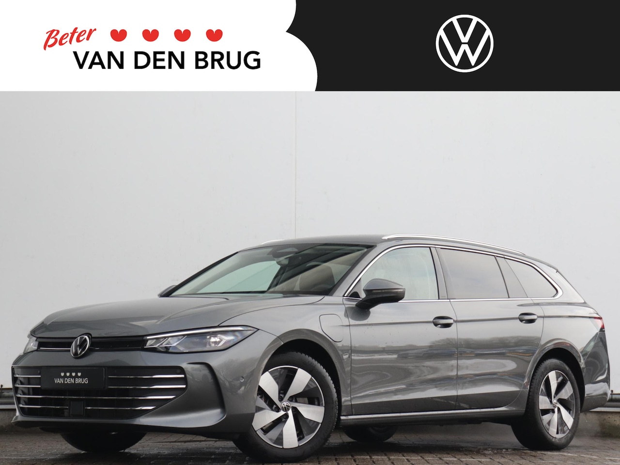 Volkswagen Passat Variant - 1.5 eHybrid Business | Trekhaak | Head-up display | Camera | Dodehoekdetectie | Stoel- en - AutoWereld.nl
