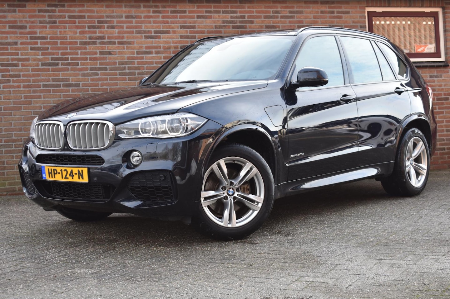 BMW X5 - XDrive40e High Executive '15 MOTOR SCHADE!!! Pano LED M Pakket - AutoWereld.nl