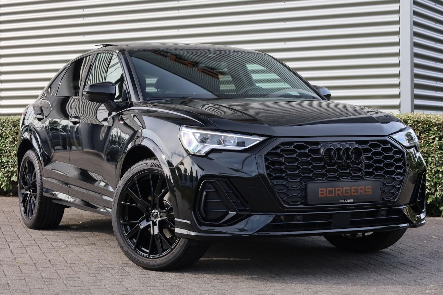 Audi Q3 Sportback - 35 TFSI Standkachel l Trekhaak l Pano l Sonos l 20 - AutoWereld.nl