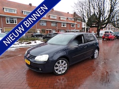 Volkswagen Golf - 1.6 FSI Comfortline