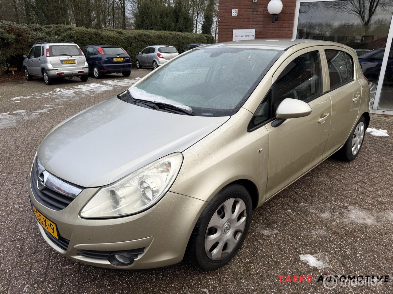 Opel Corsa - 1.2-16V Cosmo 1.2-16V Cosmo - AutoWereld.nl