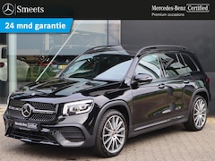 Mercedes-Benz GLB - 200 AMG line | Panoramadak | Dodehoekassistent | Navigatie | Trekhaak | Camera | Automaat