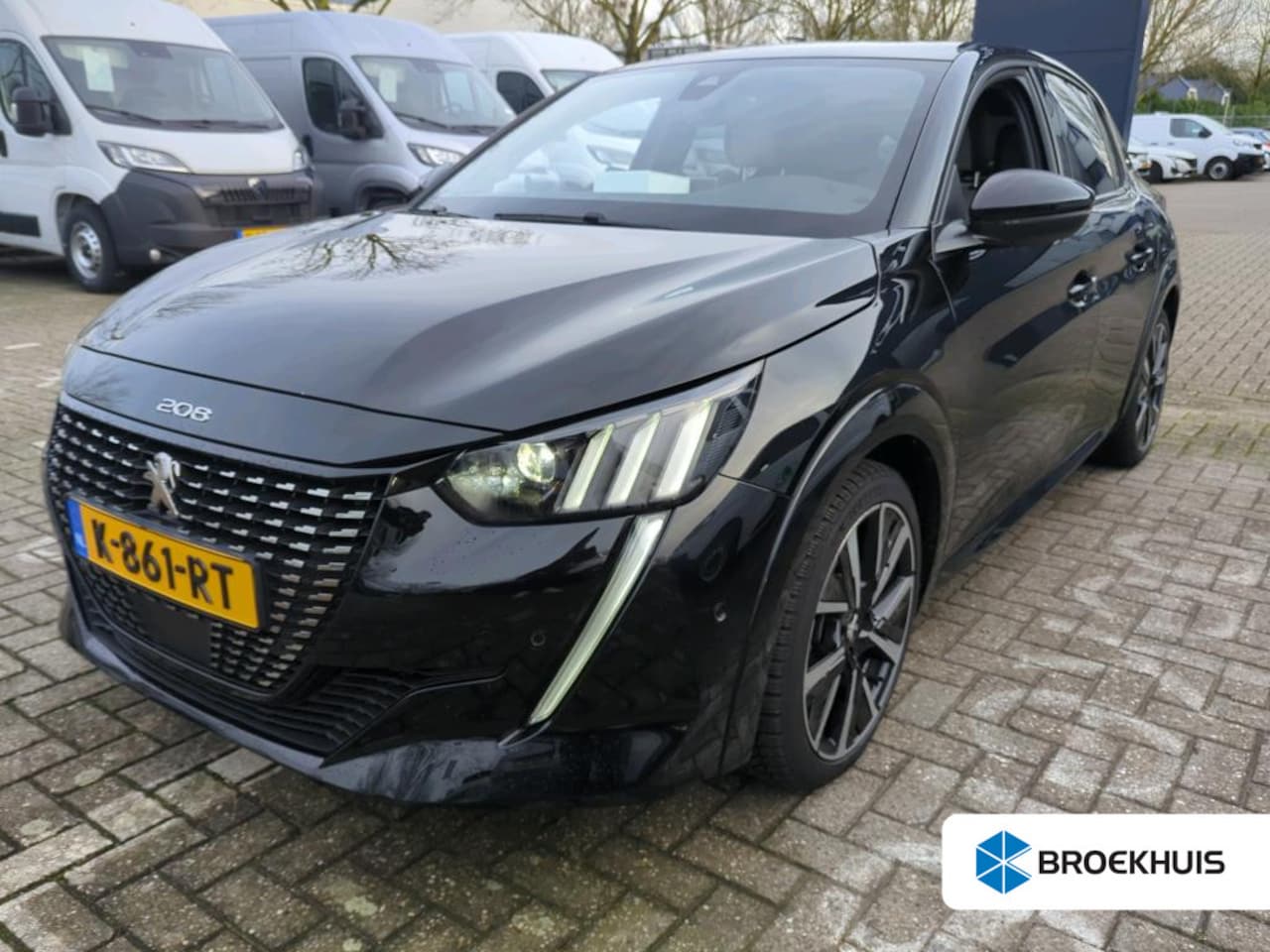 Peugeot 208 - 1.2 PureTech GT Pack | Automaat | 130pk | Navigatie | Camera | Panoramadak | Stoelverwarmi - AutoWereld.nl