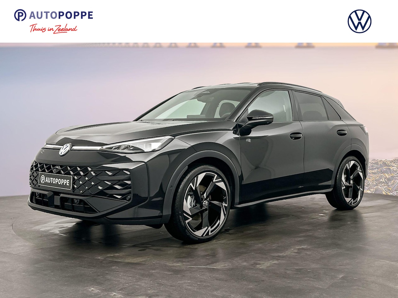 Volkswagen T-Roc - 1.5 eTsi R-Line First Edition 1.5 eTsi R-Line First Edition - AutoWereld.nl