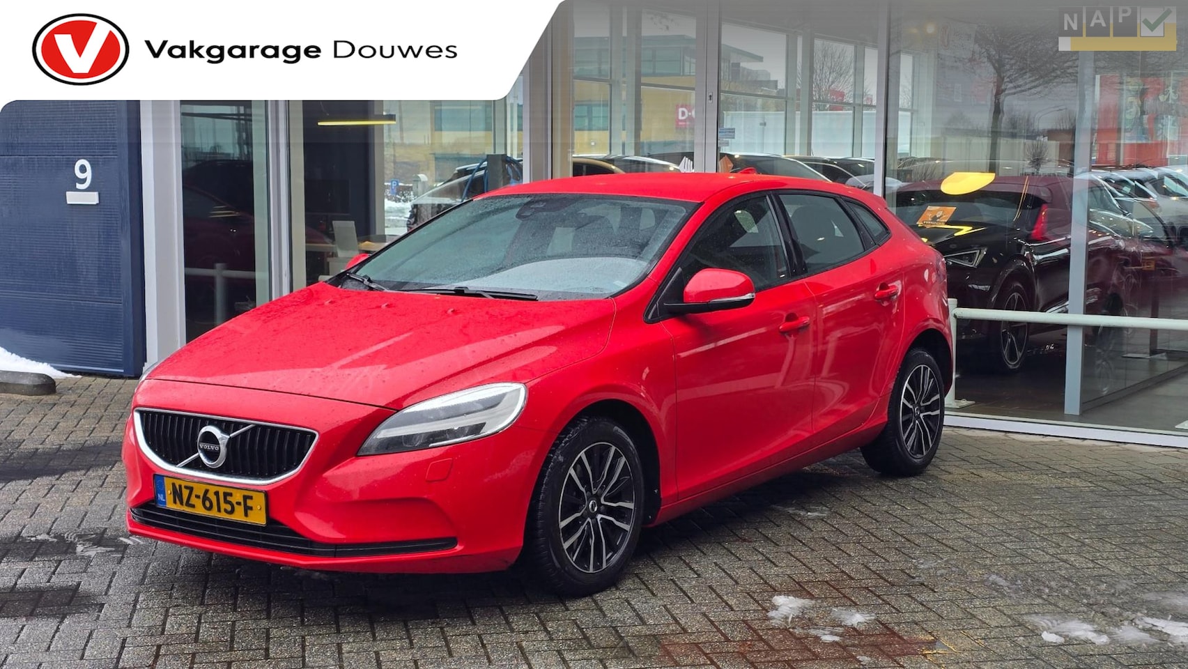 Volvo V40 - 1.5 T2 Nordic+ |NAP|BTW| Automaat | Stoelverwarming | Navi - AutoWereld.nl