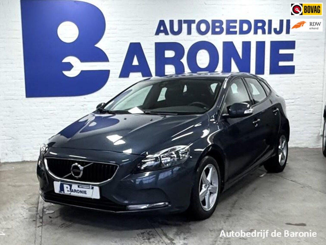 Volvo V40 - 2.0 D2 Momentum 2.0 D2 Momentum - AutoWereld.nl