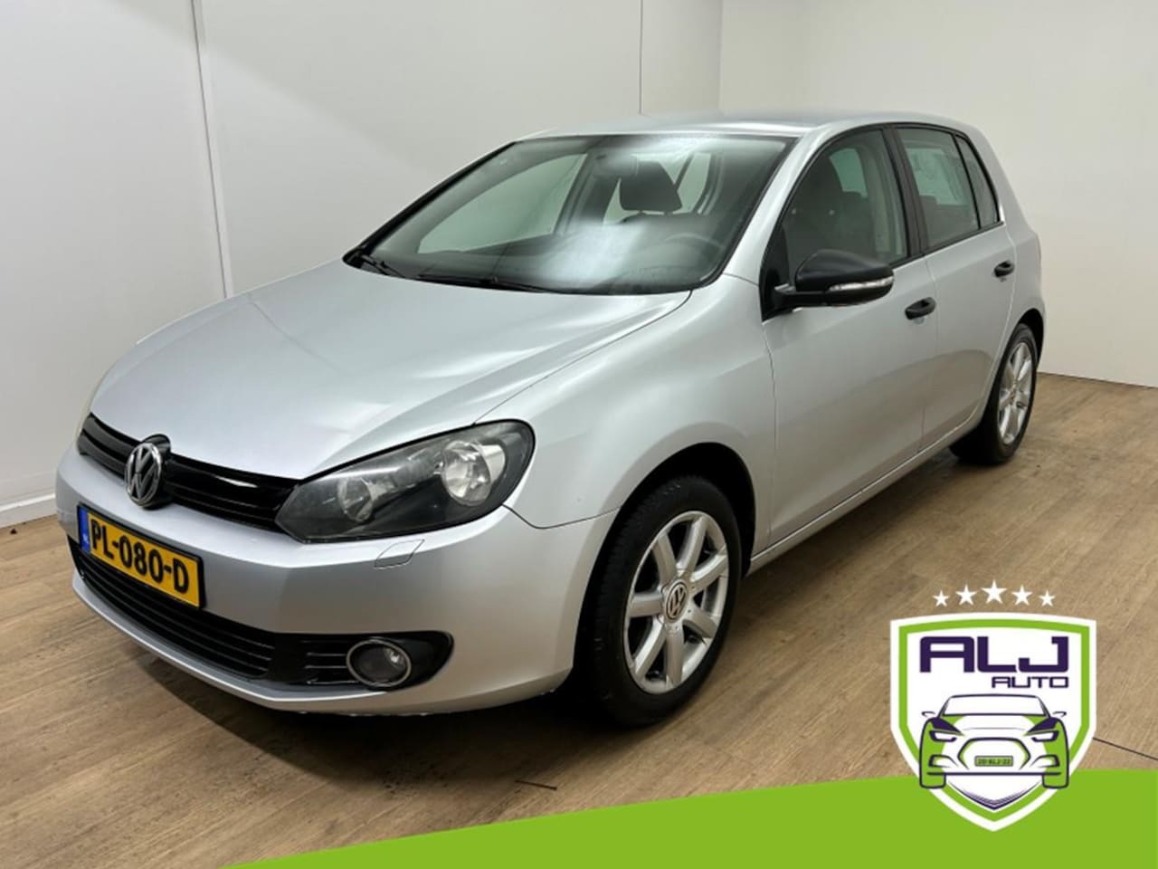 Volkswagen Golf - Occasion 1.2 TSI Trendline | Grijs | Tweedehands Volkswagen Golf | Airco | Cruisecontrol | - AutoWereld.nl